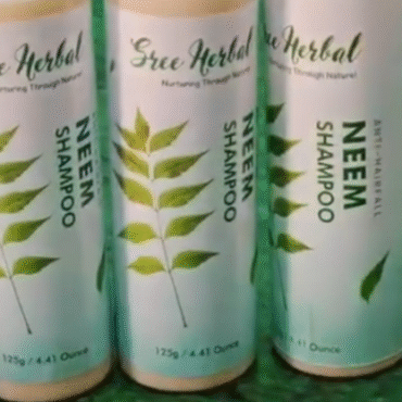 Neem Shampoo | Herbal Anti-Dandruff & Hair Strengthening